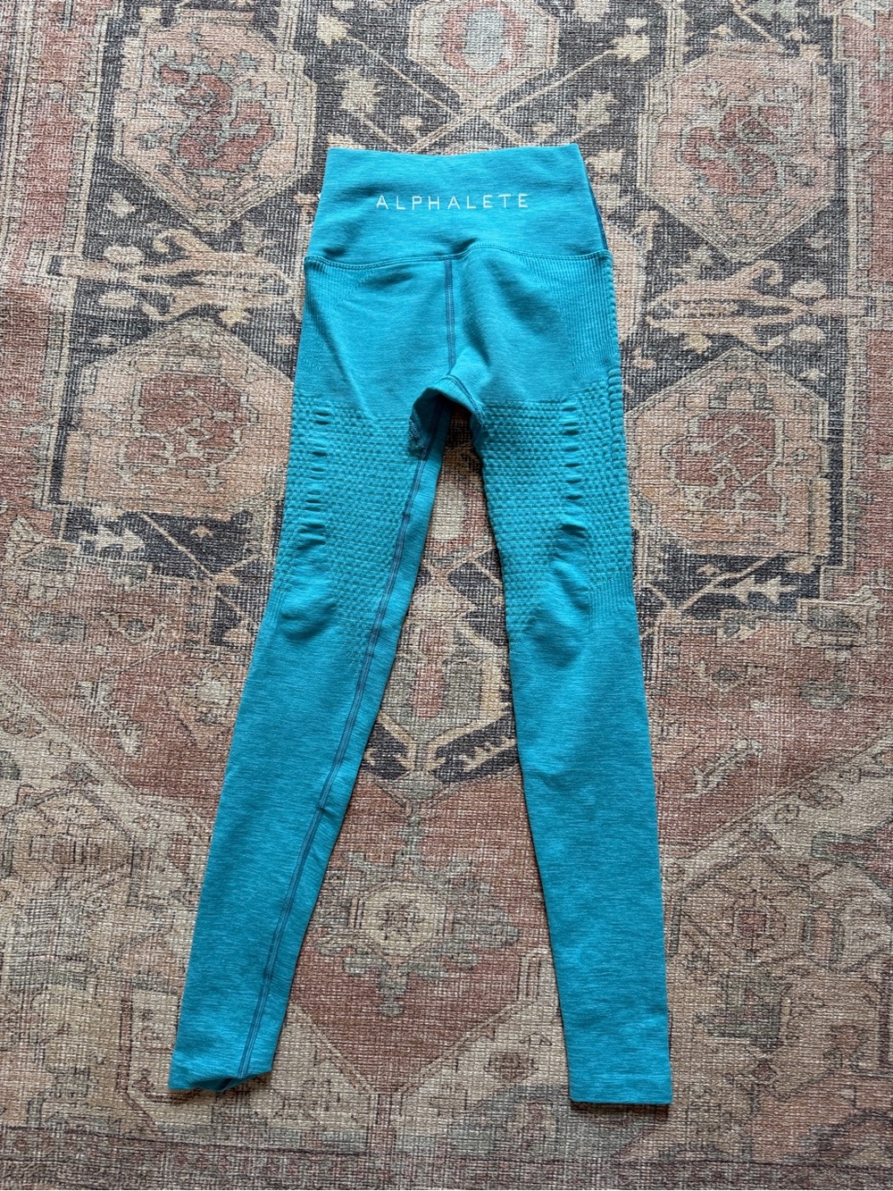 Alphalete Seamless High-Waist Leggings in Teal Blue